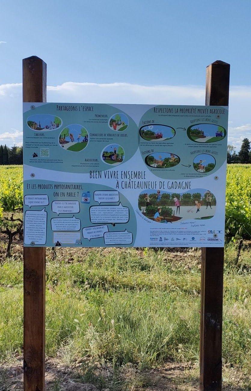 Panneau d'information du projet